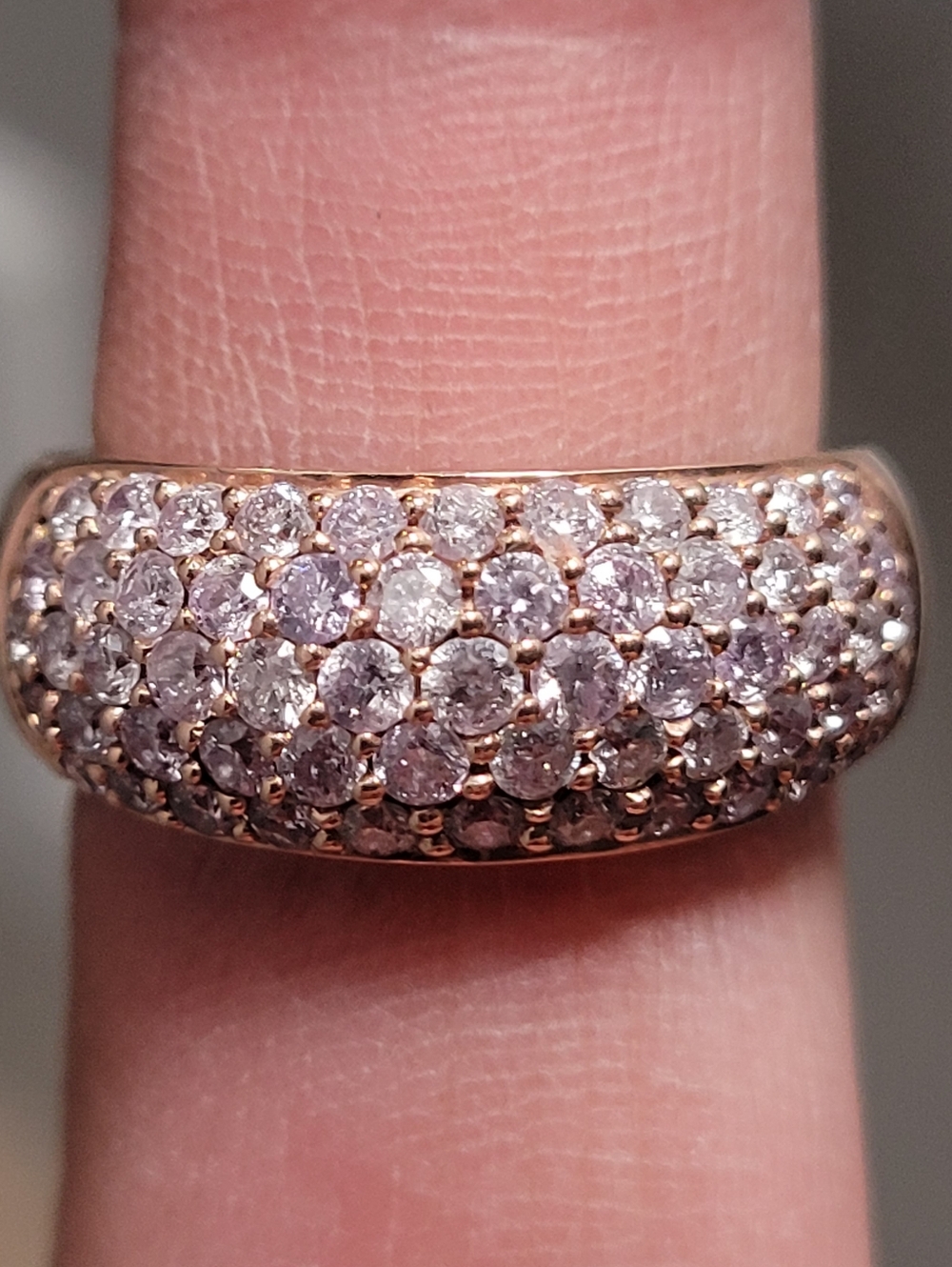 10k Rose Gold Natural Sparkling Diamond Ring 3.7 Grams Gold